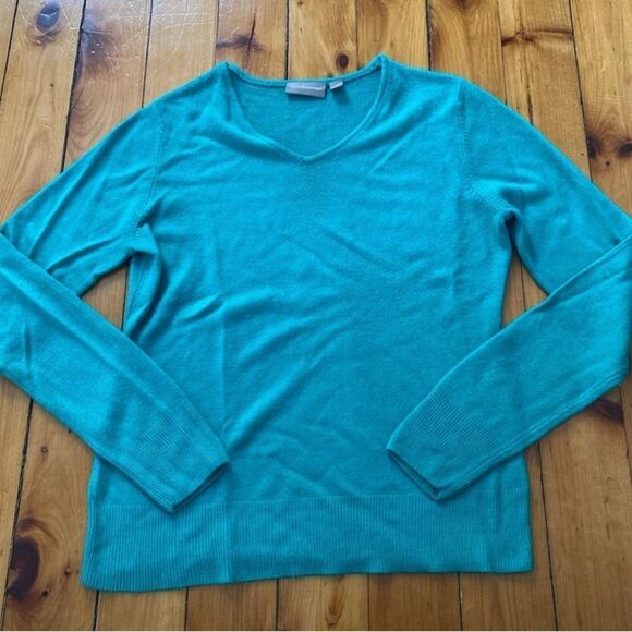 Turquoise V-Neck Sweater Croft & Barrow Women's Medium SOFT - Picture 5 of 5